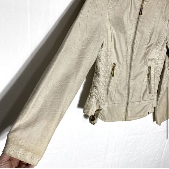 Vintage Roosevelt American College Beige Distressed Faux Leather Jacket M - Picture 8 of 16